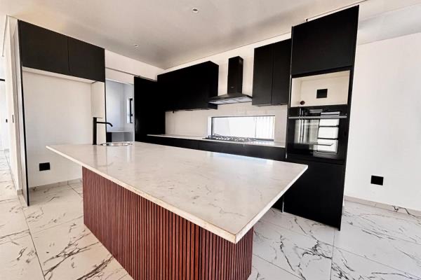 4 Bedroom Property for Sale in Sandown Western Cape